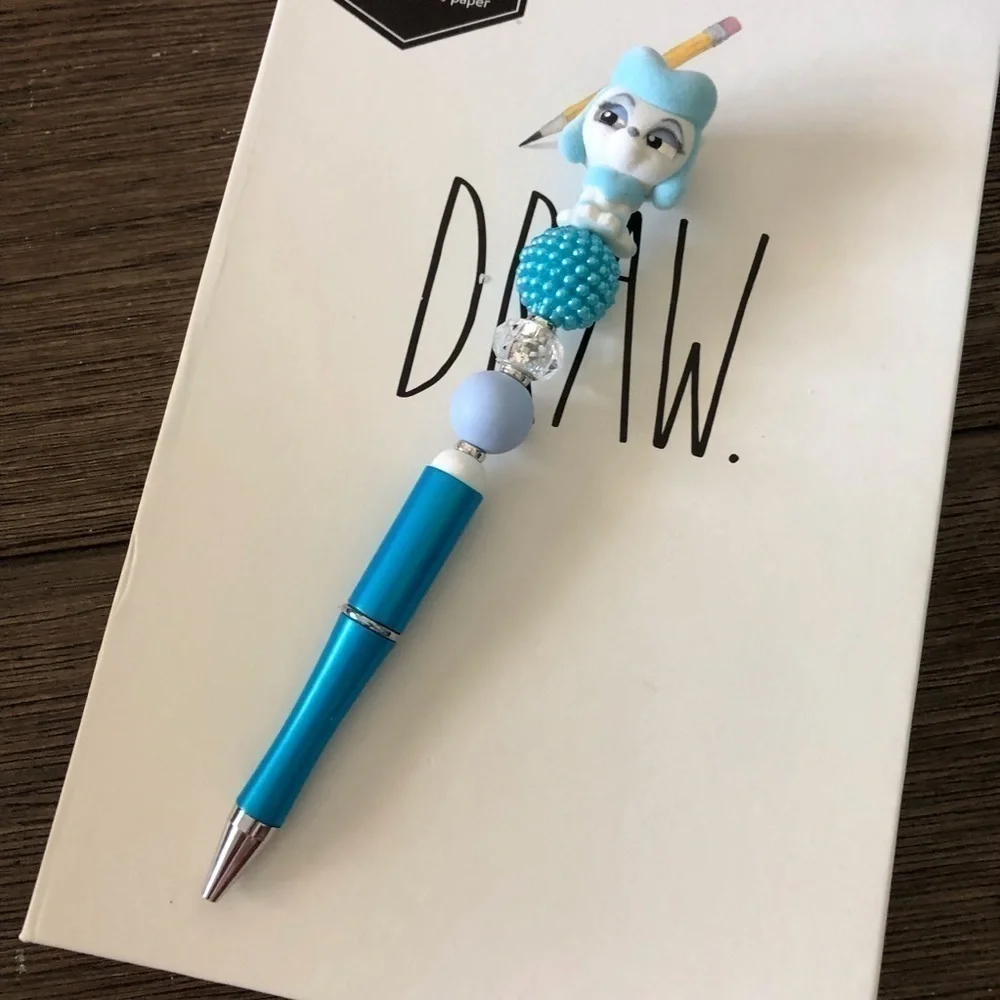 Disney Doorables: Oliver & Company: Georgette handmade beaded pen
